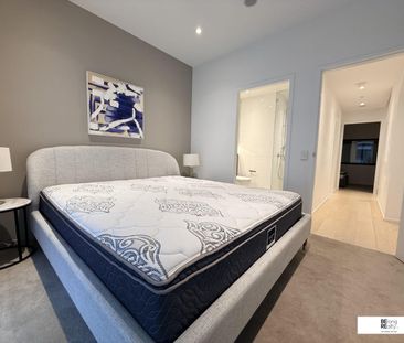 Duplex apartment with 3 bedrooms & 2 balconies - Available Now! - Photo 5