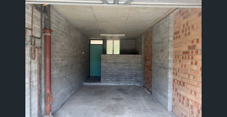 Spacious 2 Bedroom Unit with Garage – Prime Merewether Location - Photo 3