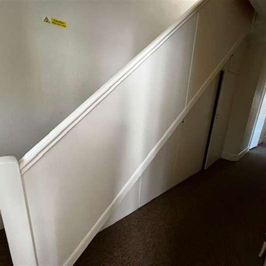 Bedroom Detached House In Bournemouth, BH9 - Photo 1