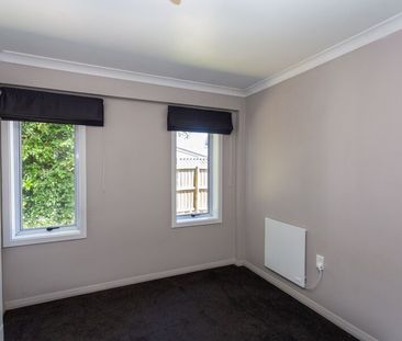 6 Bedroom Student Accommodation - Photo 2