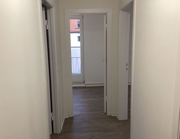 Nette Nachbarn gesucht: sanierte 2,5-Zimmer-Wohnungzu sofort anmietbar! - Foto 1