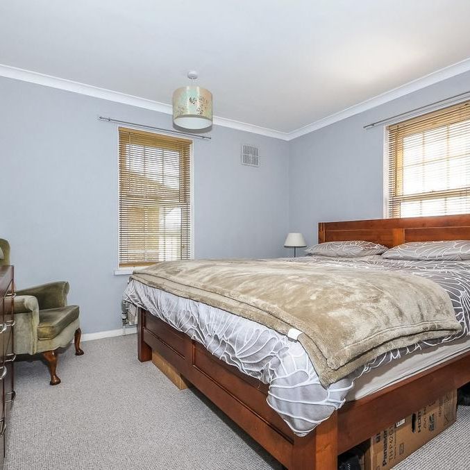 3 bedroom maisonette to rent - Photo 1