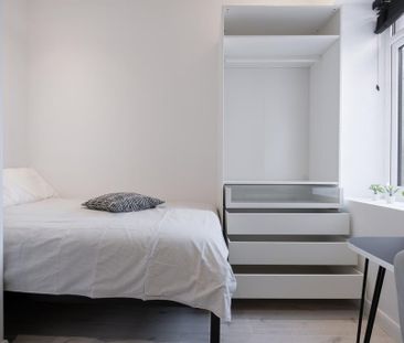 6 bedroom house of multiple occupation to rent - Photo 3