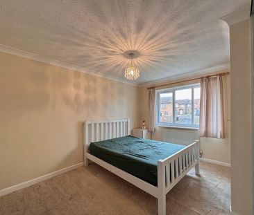 3 bedroom detached house to rent - Photo 4