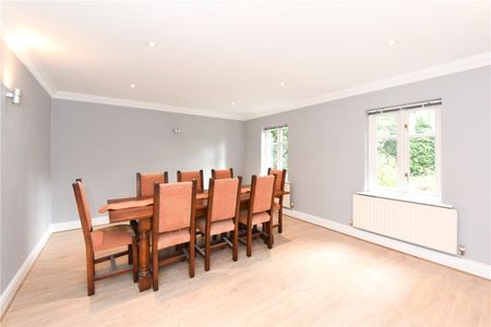 Hanger Hill, Weybridge, KT13 - Photo 2