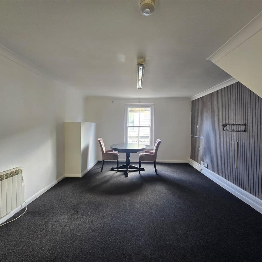 Sun Street, Waltham Abbey EN9, London - Photo 1