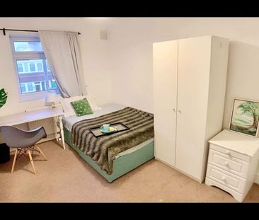 Room in a Shared House, Moody Street, E1 - Photo 3