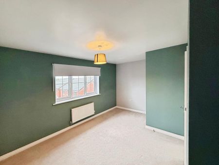 4 bedroom terraced house to rent - Photo 5