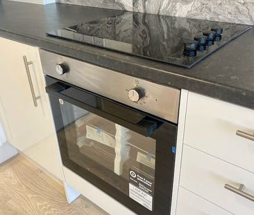 2 Bed Flat, Patrick Road, NG2 - Photo 4