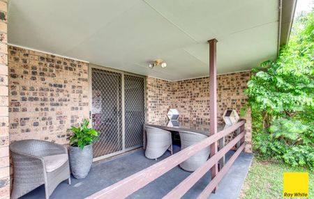 Neat 2 Bedroom Villa - Photo 5