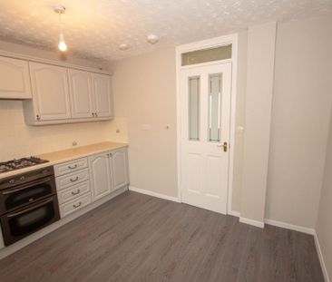 2 bedroom terraced house to rent - Photo 3