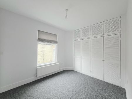 3 bedroom maisonette to rent - Photo 3