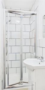 Room 1, Flat 1 - Photo 4