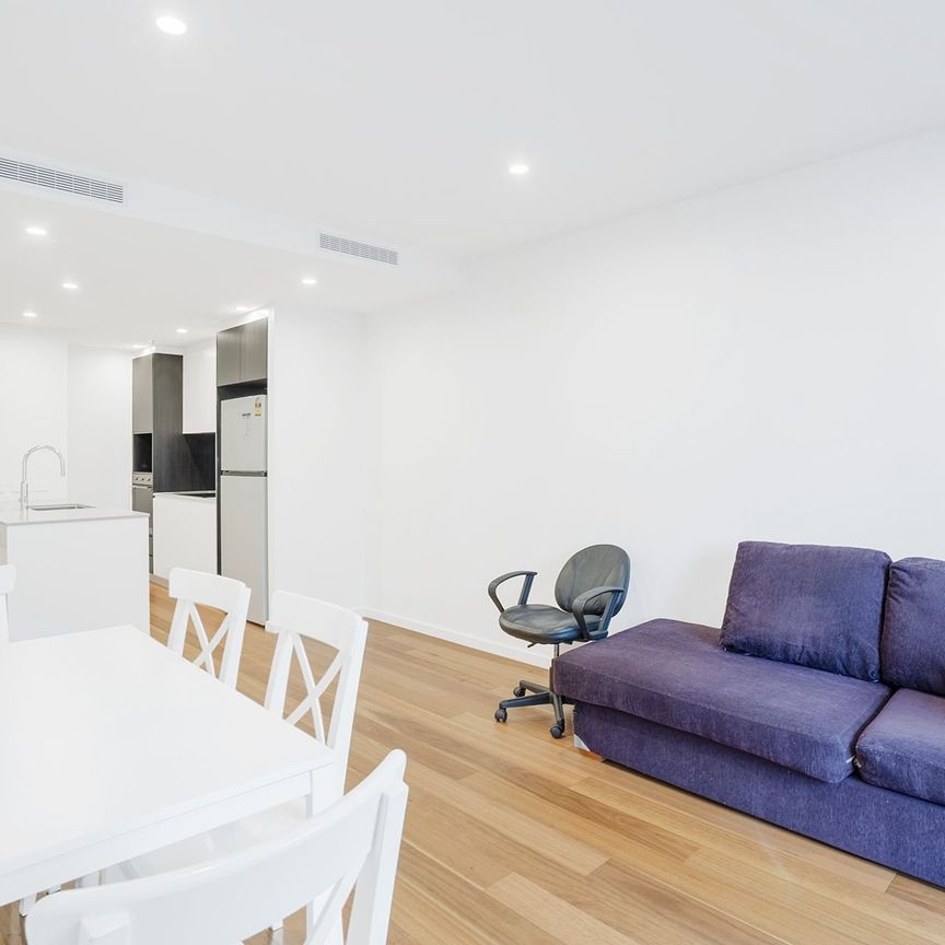 High Quality Fully Furnished Apartment in the city - Photo 1