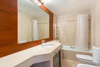 3 Bedroom Apartment with a view, Alto de Santa Catarina, Oeiras