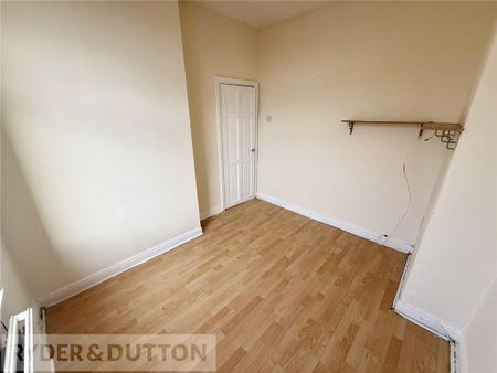2 bedroom end of terrace house to rent - Photo 3