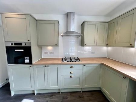 3 bedroom bungalow to rent - Photo 3