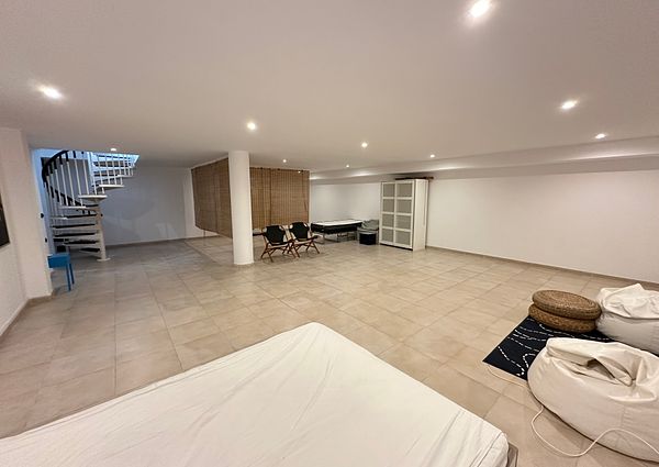 Modern ground floor apartment for winter let in Javea