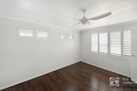 Fully Renovated Tuncurry Family Home - Photo 4