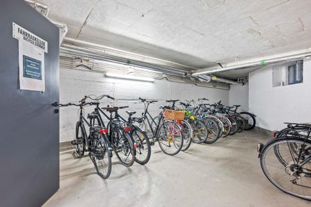 Möbliertes Zimmer in Frauen-WG in zentraler Lage für Studenten und Azubis - Photo 4