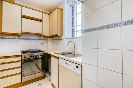 York House, Marylebone, W1H - Photo 5