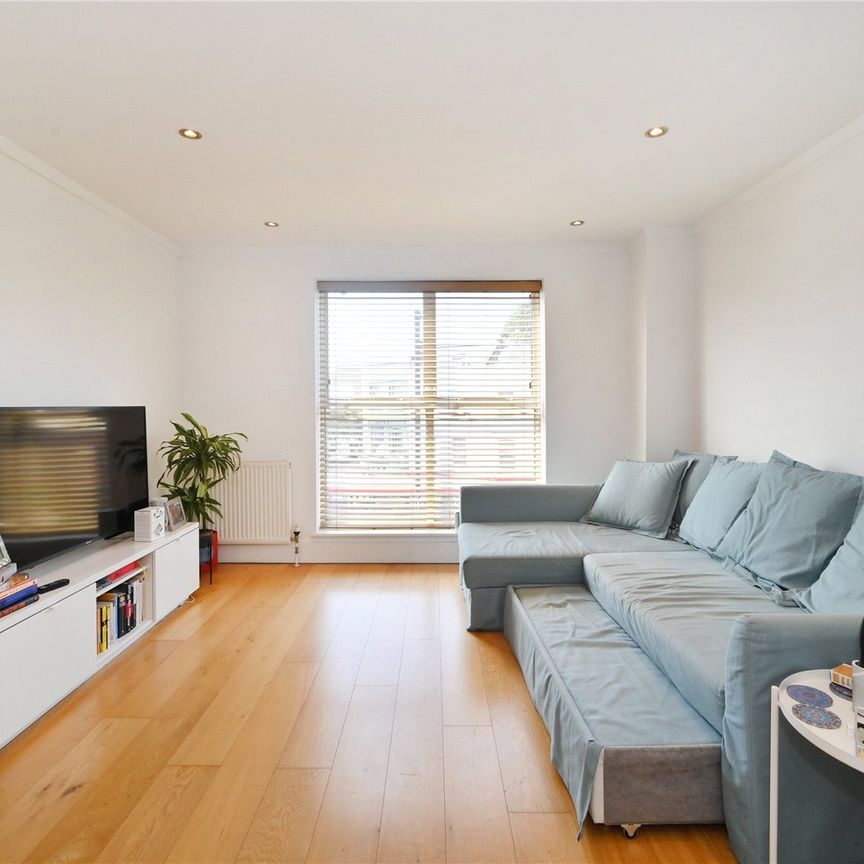 Holloway Road, Holloway - Photo 1