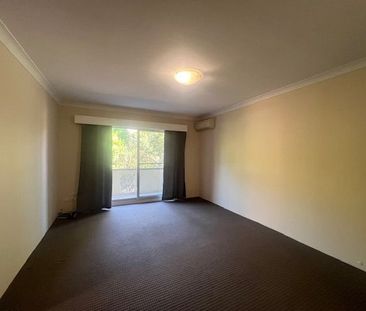 Freshly Painted Two Bedroom Unit! - Photo 5