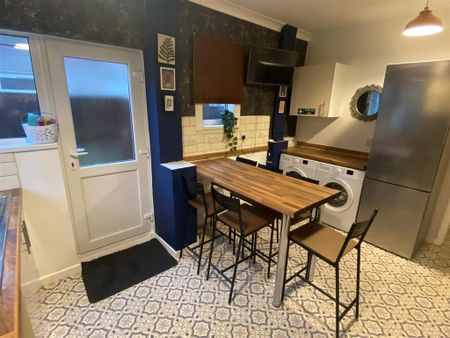 2 bedroom house share to rent - Photo 4