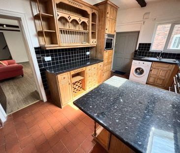 2 bedroom terraced house to rent - Photo 4