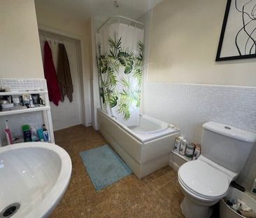 469 Filton Avenue - Photo 3