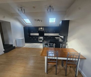Wynnstay Grove Manchester - Photo 4