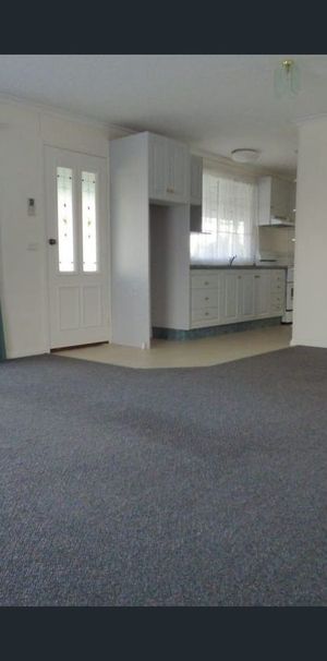 Great location - Photo 1