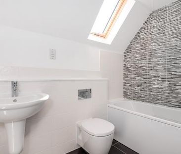 2 bedroom detached house to rent - Photo 3