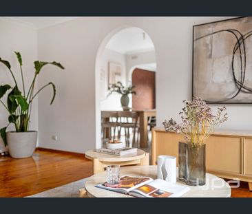 Cherished 4-Bedroom Home on 533m² in a Prime Position - Photo 2