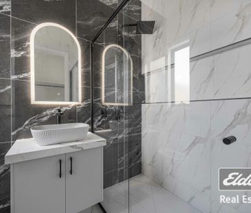 An elegant residence perfect for comfortable living! - Photo 4