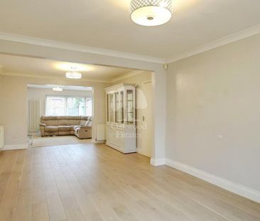 4 bedroom semi-detached house to rent - Photo 2