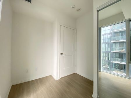 For Lease - 8 Widmer Street Unit# 3803, Toronto, Ontario - Photo 5