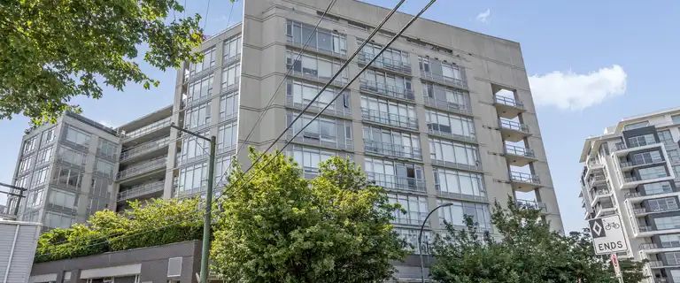Bright 1 Bed/ 1 Bath + Den + Solarium near Olympic Village! | 2055 Yukon Street, Vancouver - Photo 1