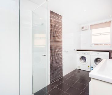Cosy Living in Great Location - Photo 4