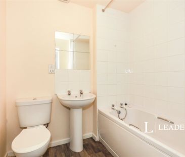 3 bedroom house to rent Pyms Lane, Crewe, Cheshire, CW1 - Photo 4