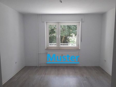 Modernes Wohnhaus, renovierte Wohnung, beste Lage - Photo 2