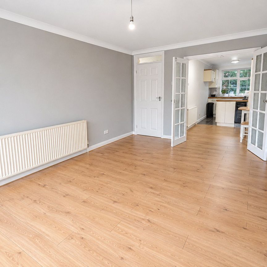 Highridge Close, Epsom, Surrey, KT18 5HF - Photo 1