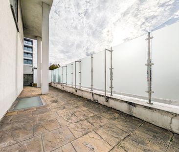 1 Bed Flat, Burdett Road, E14 - Photo 4