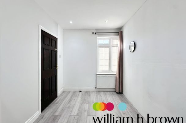 Langton Avenue - Photo 1