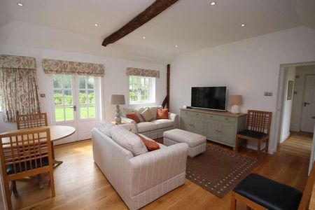 Holyport Street Holyport Maidenhead, SL6 - Photo 5