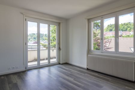 Midi 4 – Appartement 4 pièces avec balcons au 1er étage n°104 - Photo 5