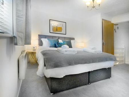 1 Bed, House - Photo 3