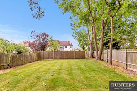 2 bedroom maisonette to rent - Photo 5