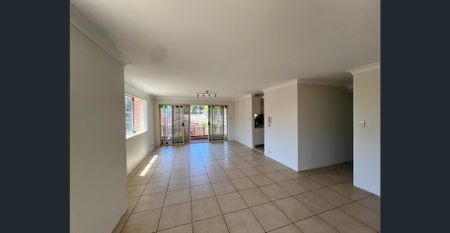 3 Bedroom Apartment for rent at Lakemba !!!!!!!!!!! - Photo 3