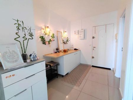 4 pièces 86.45 m² Grand 4 pièces lumineux avec loggia, cave et parking- Quartier des Louvrais à Pont Pontoise (95300) - Photo 3